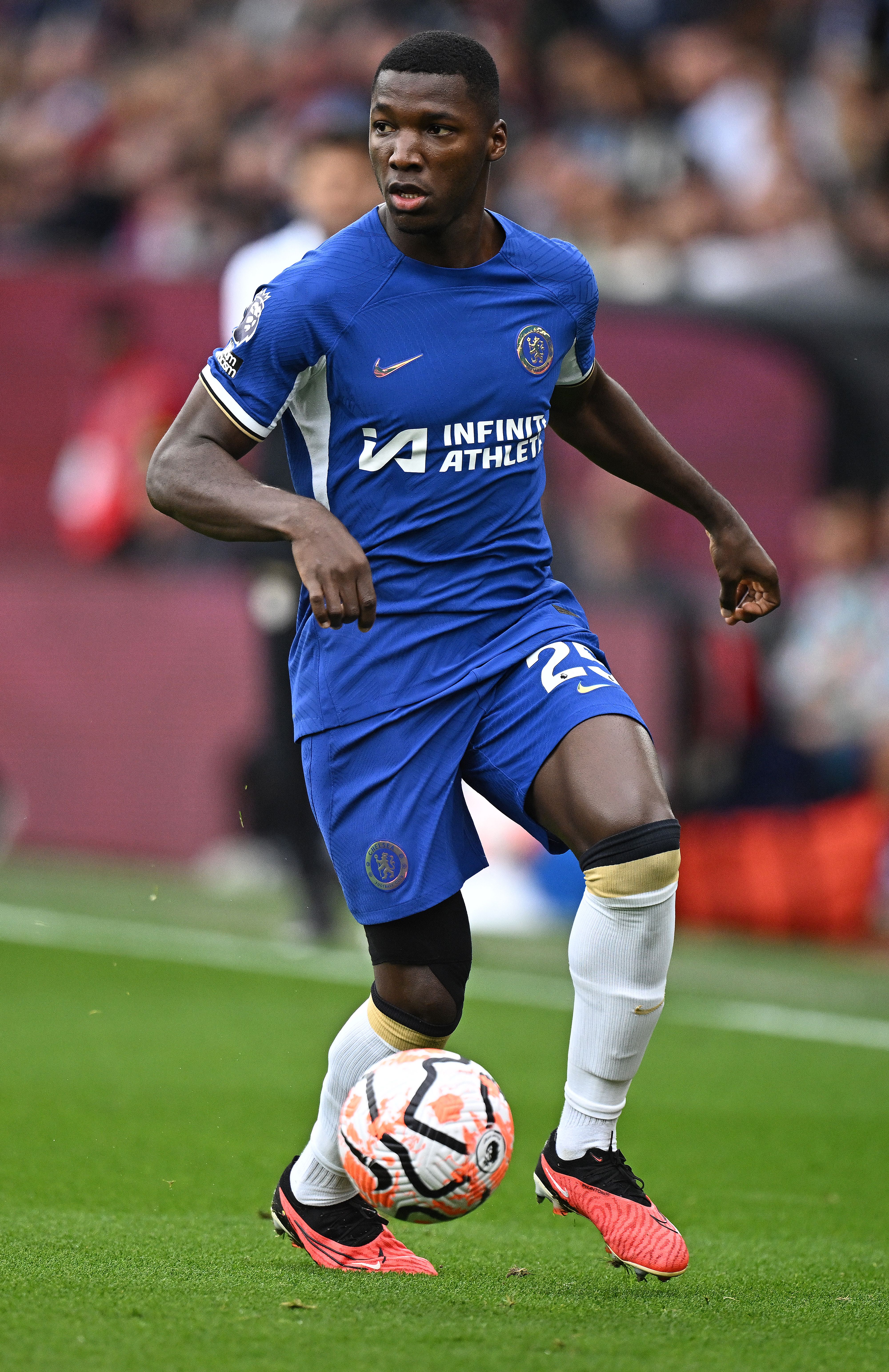 มอยเซส ไกเซโด กองกลางตัวรับเชลซี จะช่วยทีมปราบอาร์เซนอลได้หรือไม่