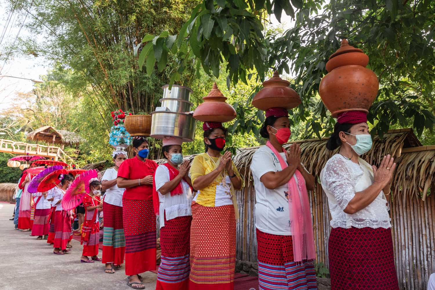 บ้านห้วยน้ำใส ภาพจาก Facebook ตลาดบ้านมอญห้วยน้ำใส
