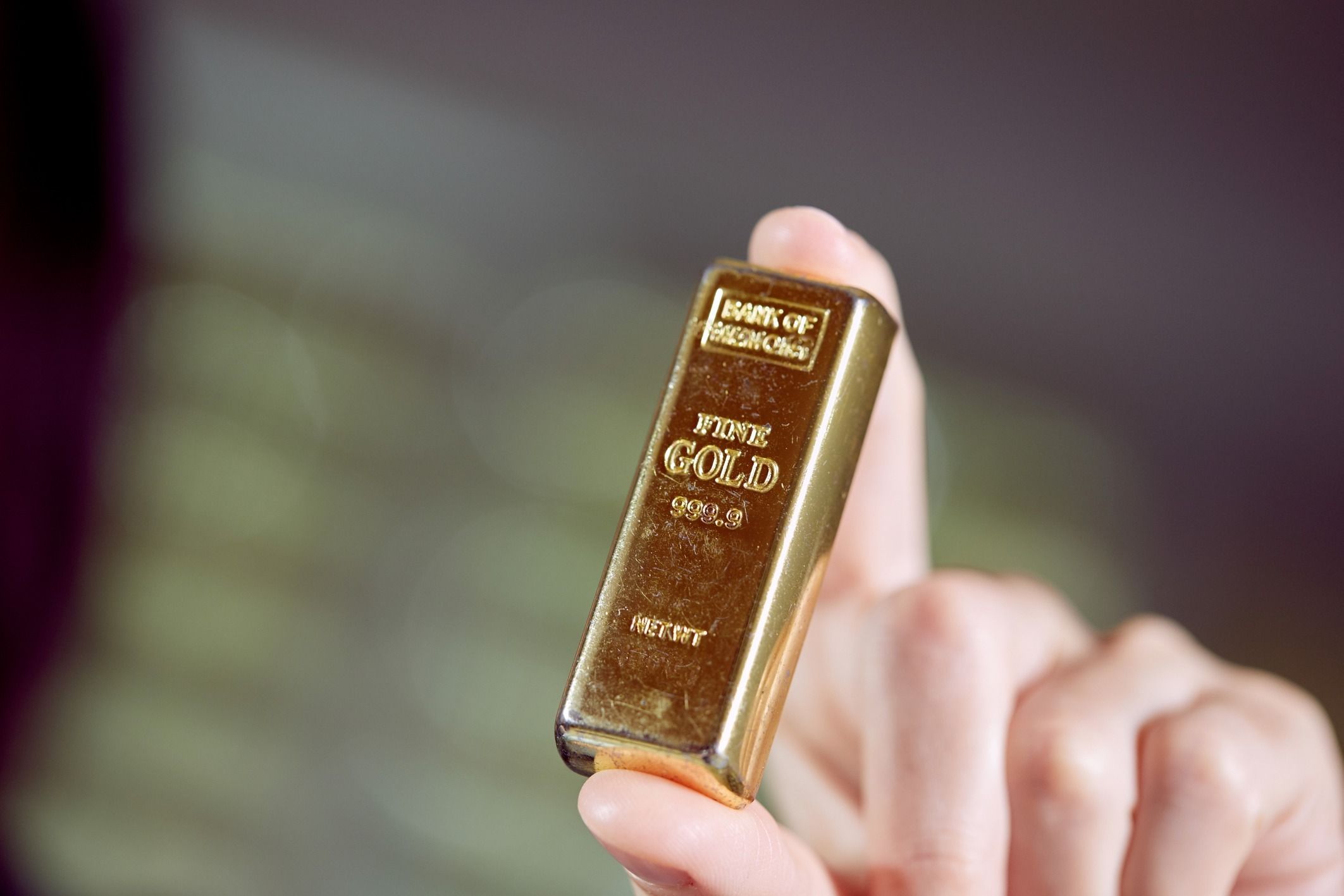 ทองคำแท่งที่ได้มาตรฐานต้องมีการระบุรายละเอียดที่ชัดเจน