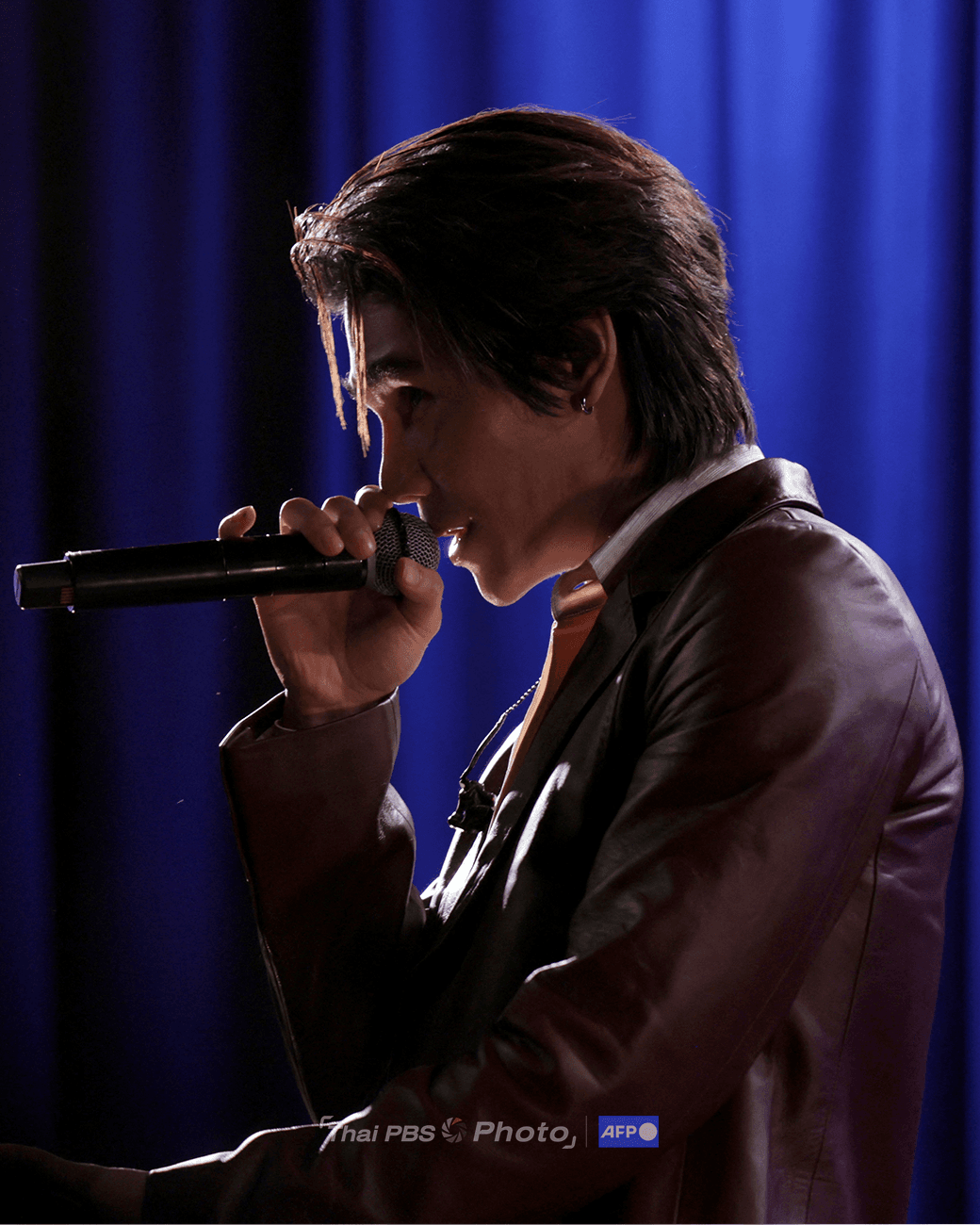 เจฟ ซาเตอร์ ขณะแสดงดนตรีต่อหน้าแฟนเพลง 200 คนที่งาน Global Spin Live เมื่อวันที่ 3 มี.ค. 69 (ภาพ: Rebecca Sapp/Getty Images via AFP)