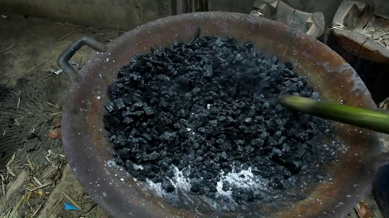 ผสมถ่านเข้ากับขี้เจีย