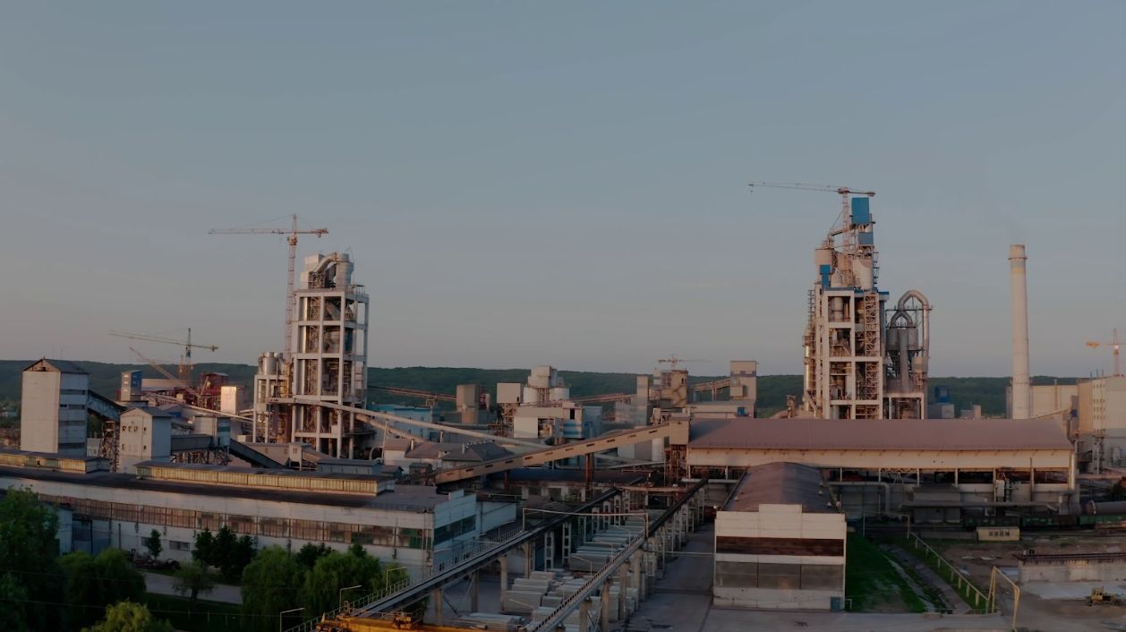 โรงงานผลิตปูนซีเมนต์