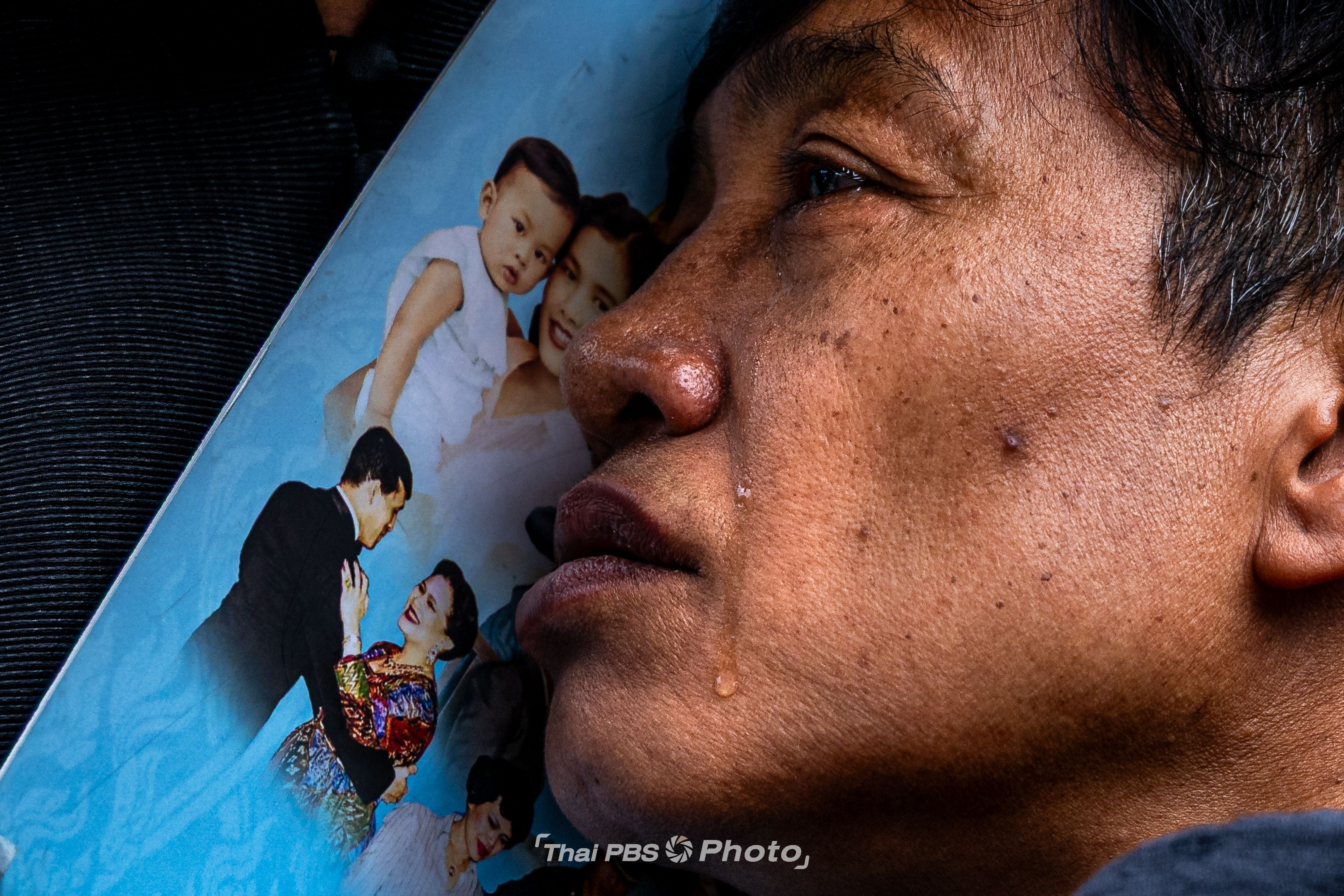 ประชาชนร่วมน้อมอาลัย สมเด็จพระบรมราชชนนีพันปีหลวง