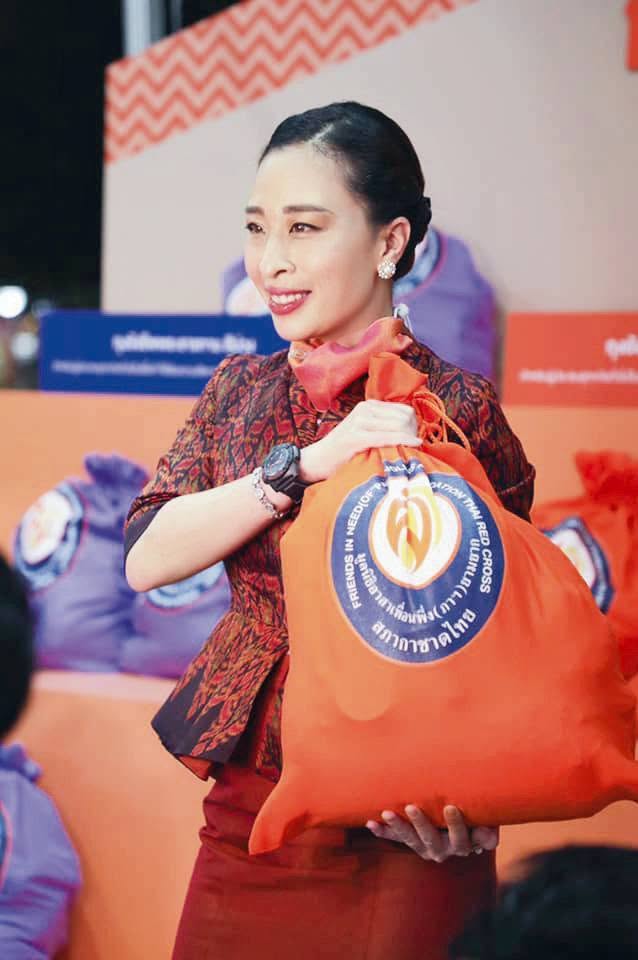 มูลนิธิอาสาเพื่อนพึ่ง (ภาฯ) ยามยาก ปฏิบัติงานและยึดหลักภายใต้แนวคิด “แบ่งปัน พอเพียง ยั่งยืน” (ภาพ: มูลนิธิอาสาเพื่อนพึ่ง (ภาฯ) ยามยาก สภากาชาดไทย)