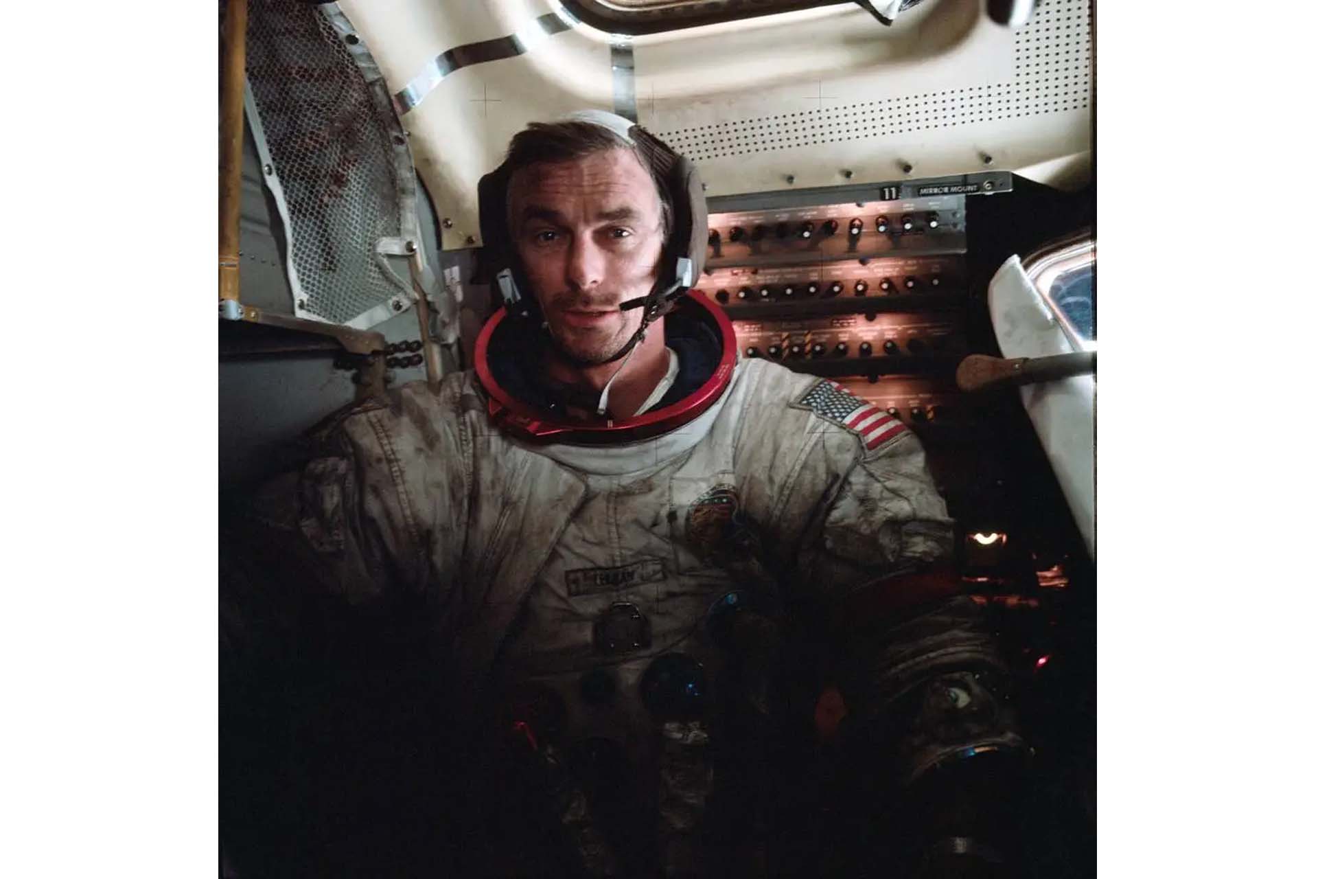 Eugene A. Cernan นักบินอวกาศ Apollo 17