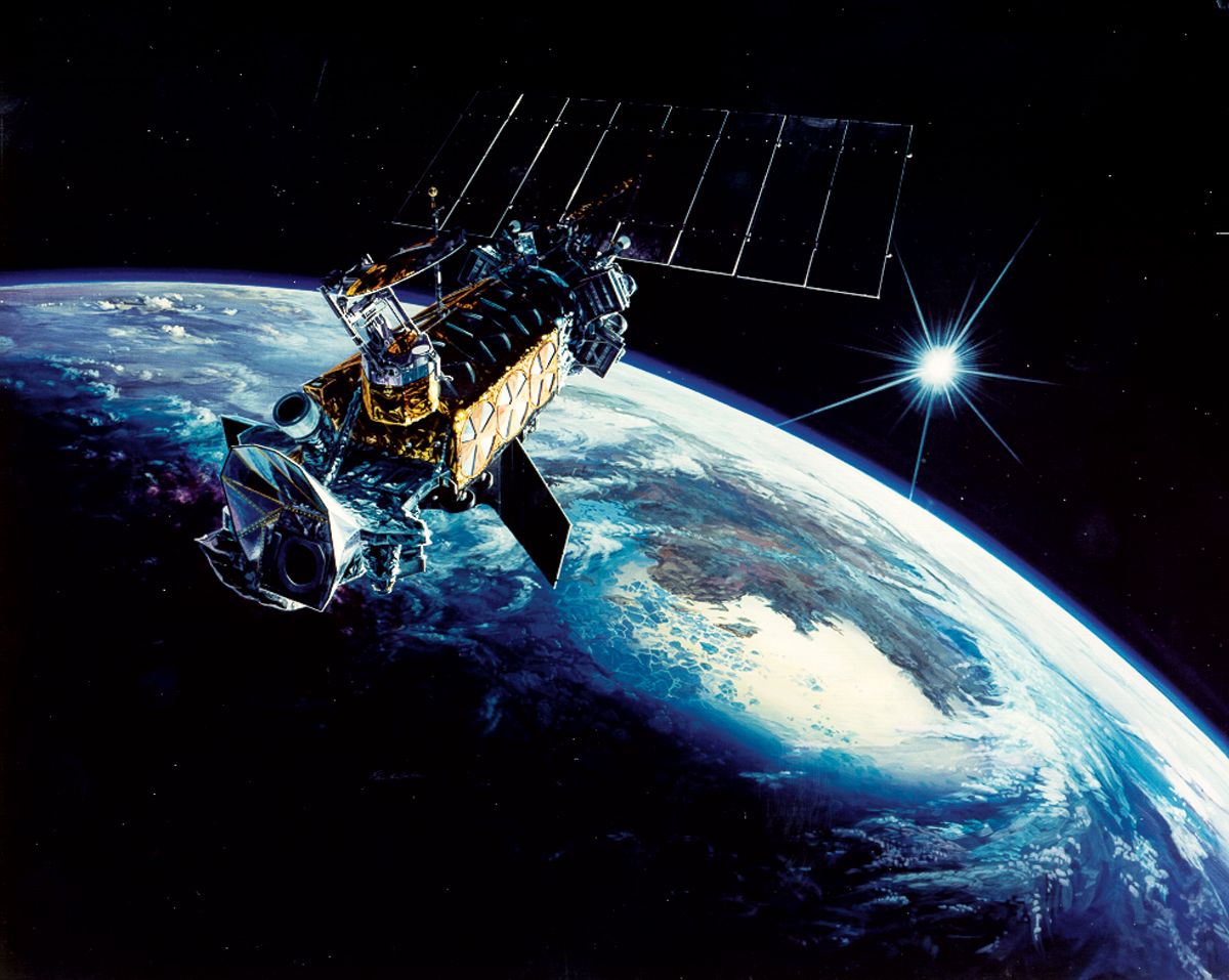 ภาพจำลองดาวเทียม DMSP Block 5D2 ซึ่งปล่อยครั้งแรกในปี 1982