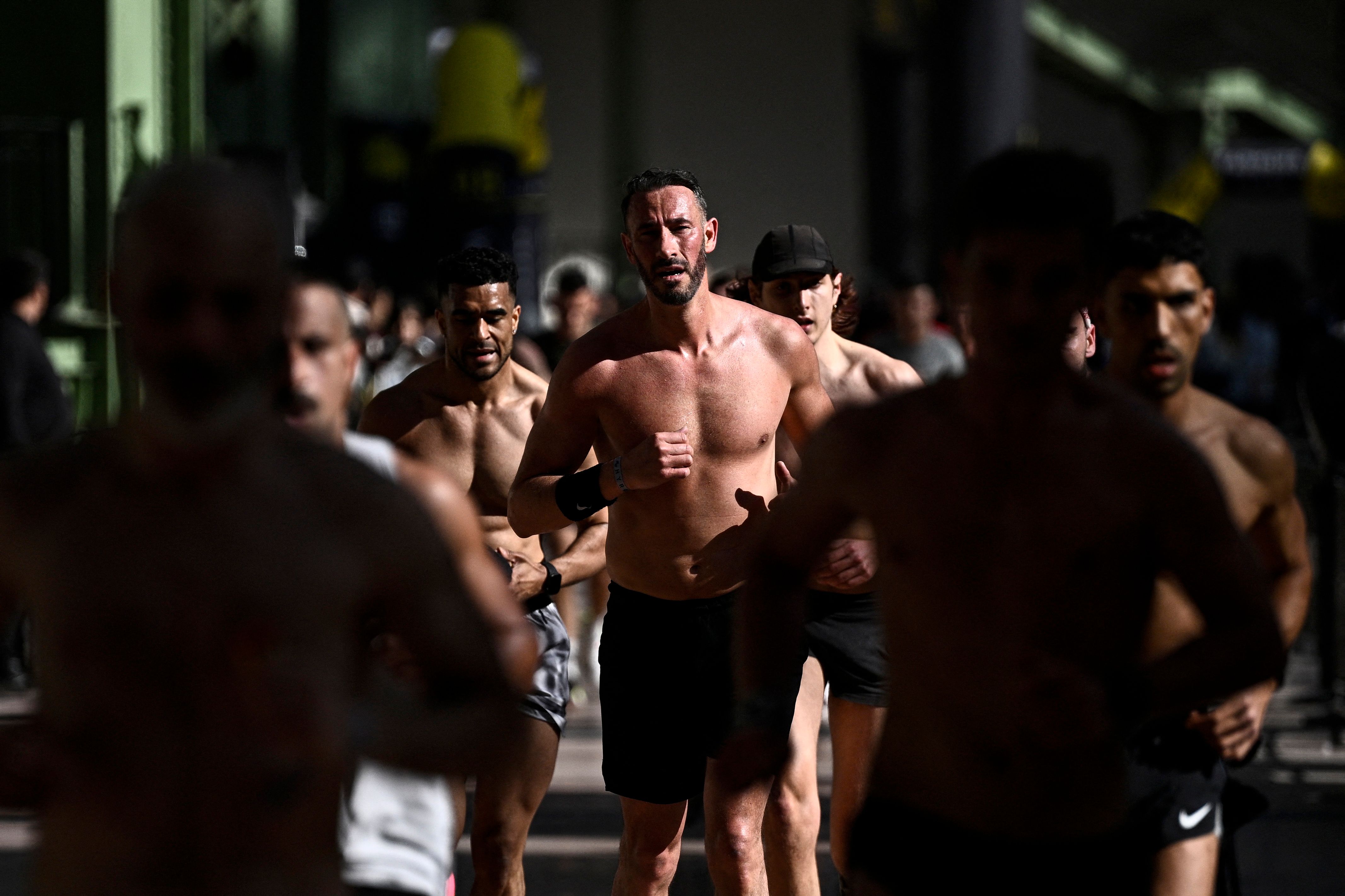 HYROX คือการแข่งขันที่ได้รับความนิยมไปทั่วโลก (Photo by JULIEN DE ROSA_AFP).jpg