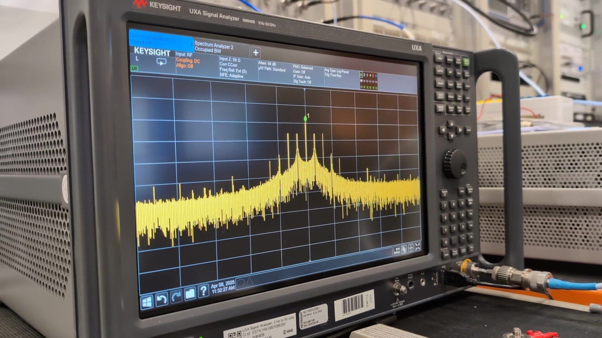การทดสอบคลื่นความถี่วิทยุ เพื่อทำให้มั่นใจได้ว่าระบบสื่อสารของเพลโตสามารถแลกเปลี่ยนข้อมูลได้อย่างราบรื่น Credit : ESA