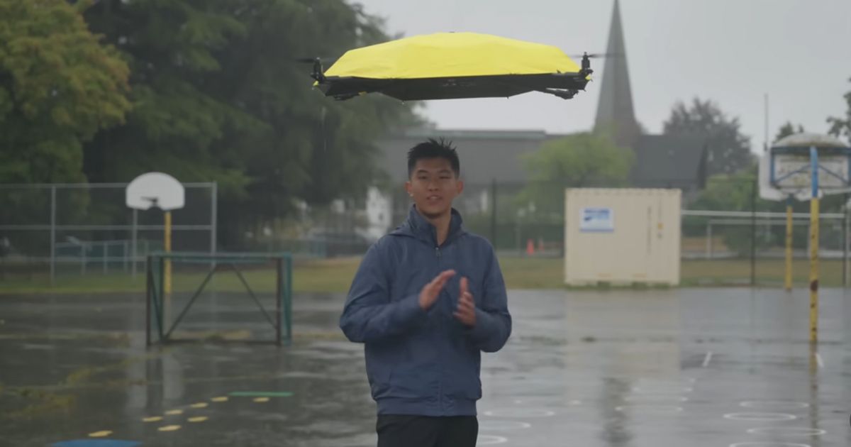 การใช้งานร่มบินได้ โดยไม่ต้องถือ ช่วยอำนวยความสะดวกในวันฝนตก