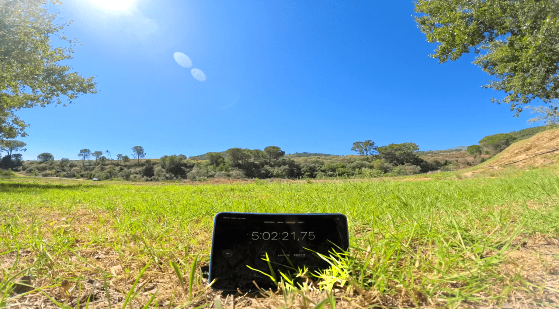 โดรนพลังงานโซลาร์เซลล์ บินได้นาน 5 ชั่วโมง 4 นาที และ 3 วินาที