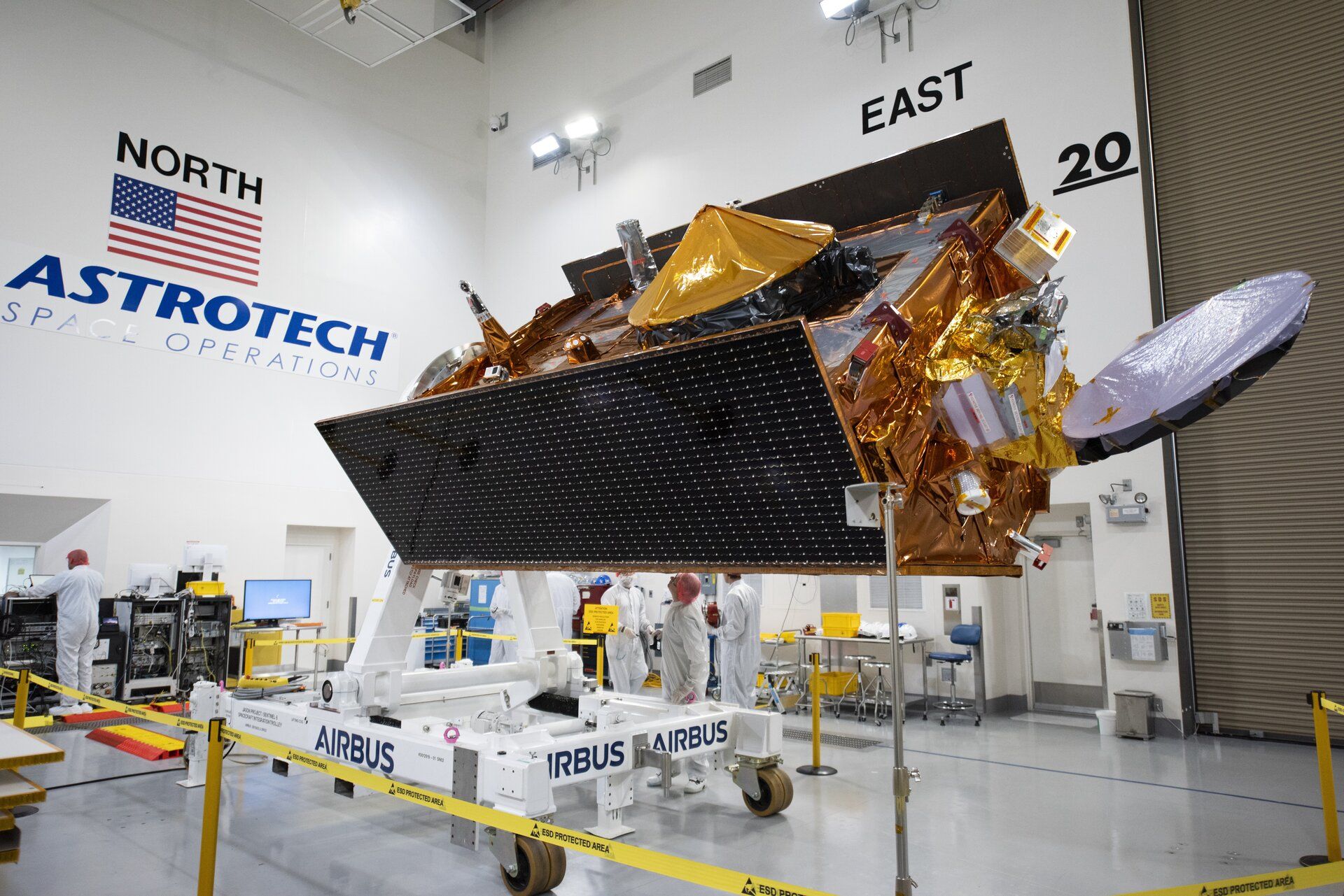 ภาพของดาวเทียม Sentinel-6B เพื่อเตรียมการส่งขึ้นอวกาศ ภาพจาก ESA