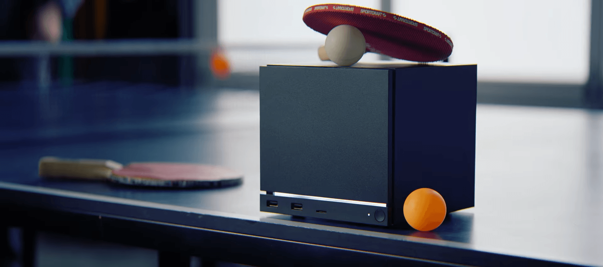 เครื่องเกม Steam Machine ที่ทาง Valve ชูจุดเด่นที่ความเล็กและสามารถใช้งานได้สะดวกกว่าเครื่องคอมพิวเตอร์ ภาพจาก Steam_Valve