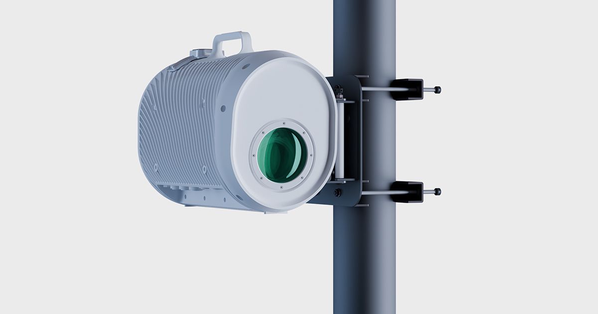 การติดตั้งอุปกรณ์รับ-ส่งสัญญาณอินเทอร์เน็ตผ่านลำแสงบนยอดตึก เพื่อเชื่อมต่อเครือข่ายไร้สายระยะไกล