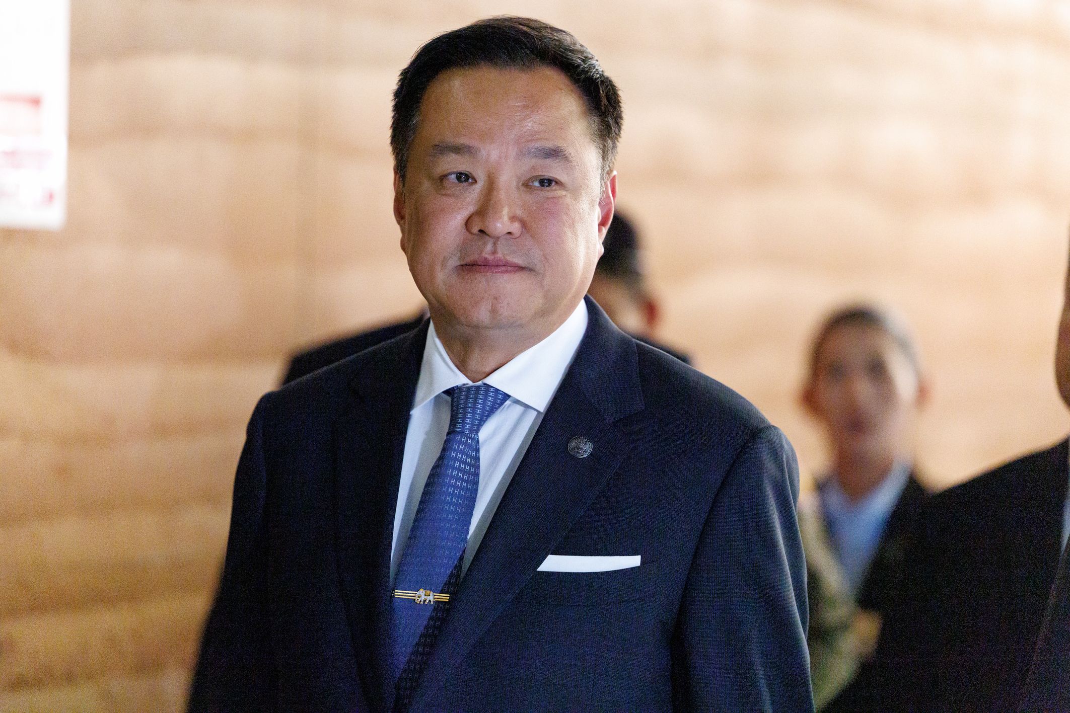 อนุทิน ชาญวีรกูล นายกรัฐมนตรี