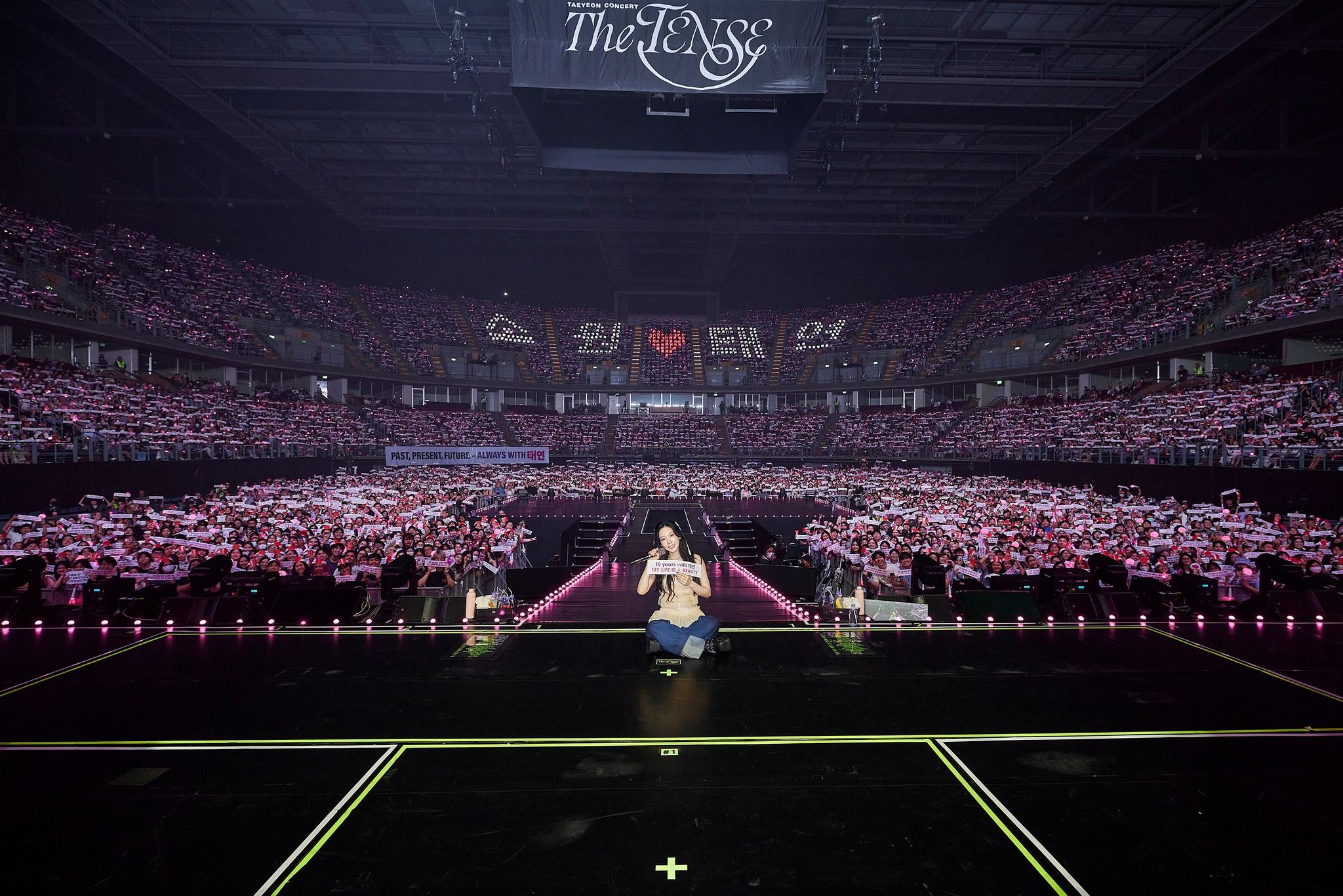ภาพบรรยากาสสุดประทับใจของ "ไทยโซวอน" กับ "แทยอน" ในคอนเสิร์ต 𝑻𝒉𝒆 𝓣𝓔𝓝𝓢𝓔 𝗶𝗻 𝗕𝗔𝗡𝗚𝗞𝗢𝗞