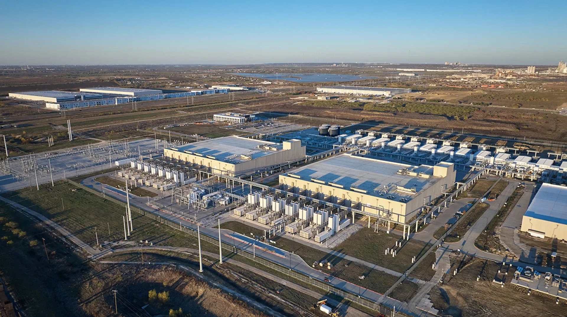 ภาพมุมสูงของ Google Data Center - เครดิตภาพ : New Atlas