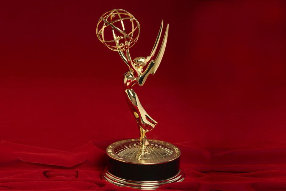 ถ้วยรางวัล Emmy (ภาพจาก: Television Academy)