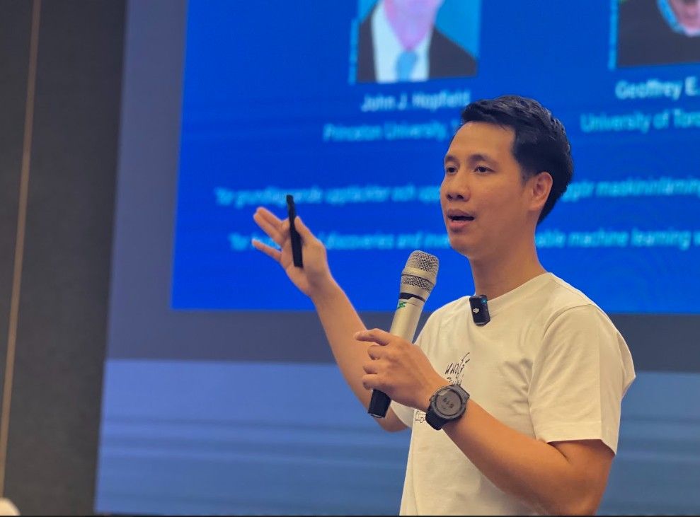 นพ.ธีรพัฒน์ ตันพิริยะกุล อดีตรองนายกองค์การบริหารส่วนจังหวัด (อบจ.) เชียงใหม่