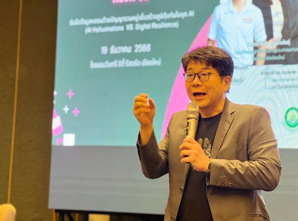 ดร.พณชิต กิตติปัญญางาม กรรมการบริหารแผนคณะที่ 8 สสส.